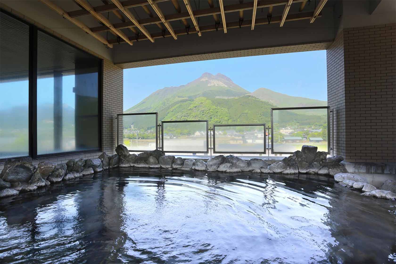 ゆふいんホテル秀峰館