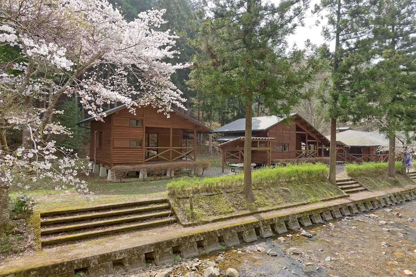 ひよしフォレストリゾート山の家