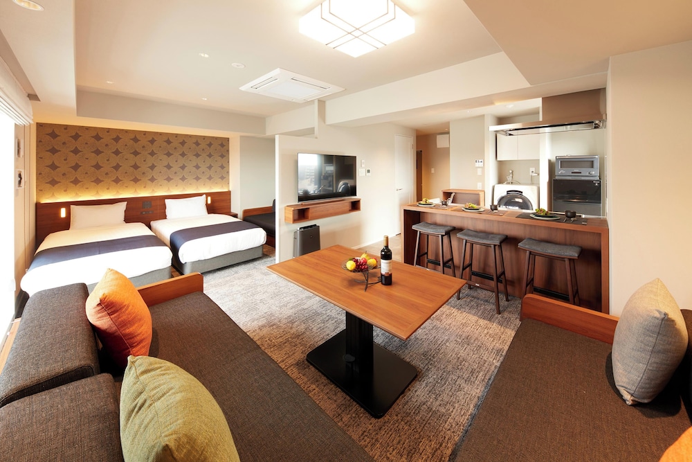 MONDAY APART PREMIUM 浅草 東京
