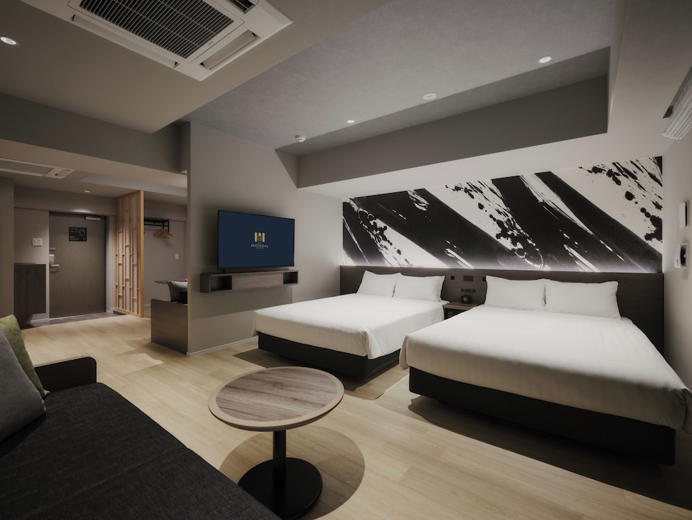 MONDAY APART PREMIUM 浅草 東京