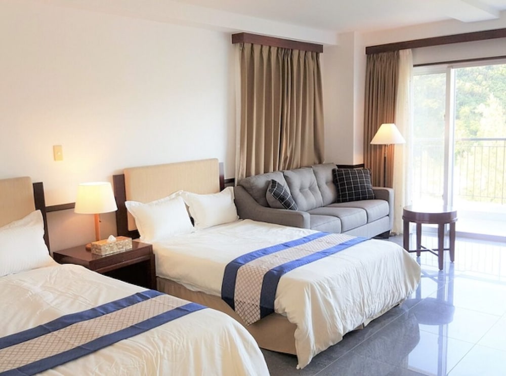 HUNDRED DAYS HOTEL 那覇