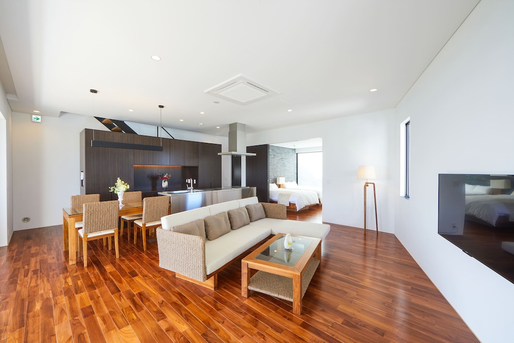 E-HORIZON RESORT PREMIUM 瀬底B 那覇