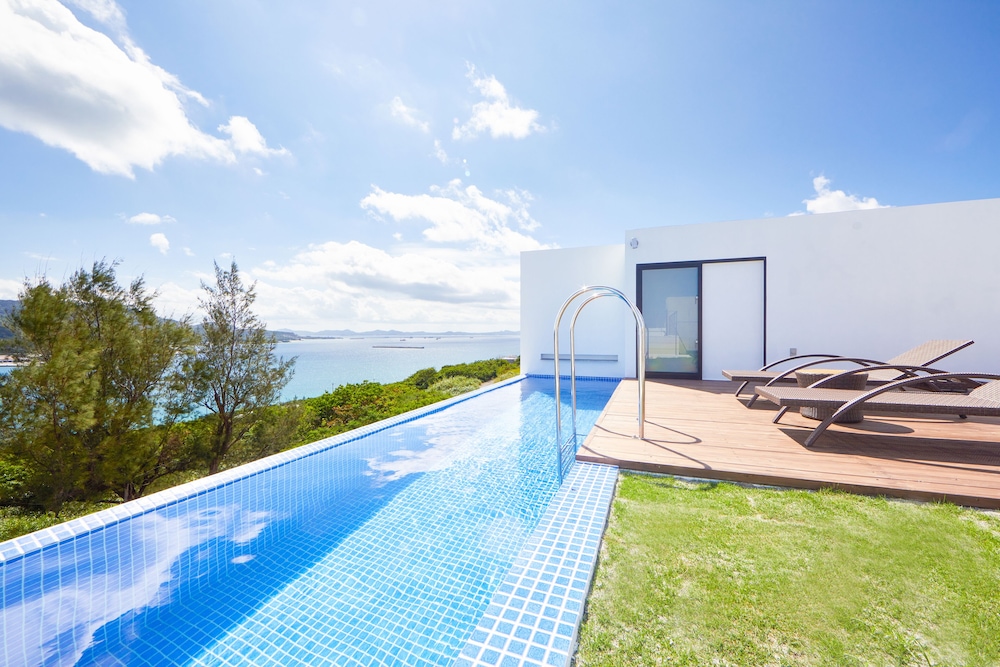 E-HORIZON RESORT PREMIUM 瀬底B 那覇