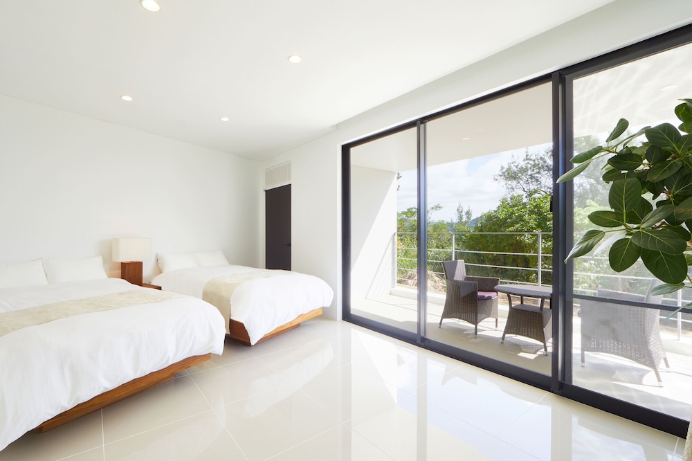 E-HORIZON RESORT PREMIUM 瀬底B 那覇