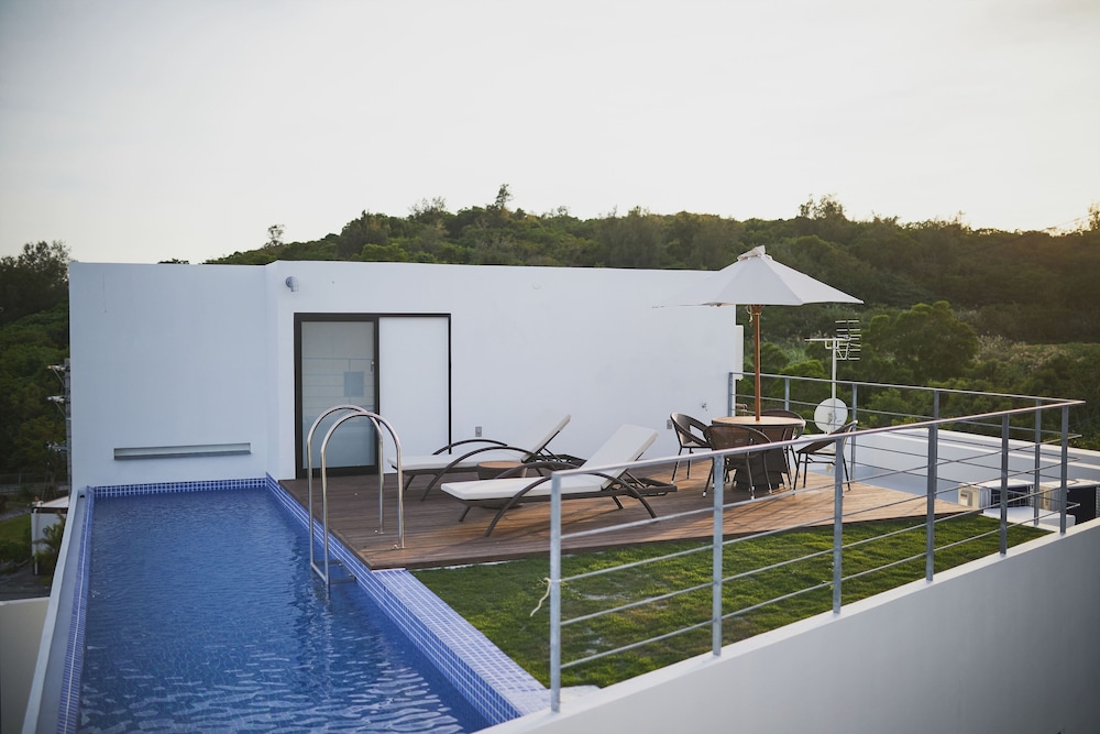 E-HORIZON RESORT PREMIUM 瀬底B 那覇