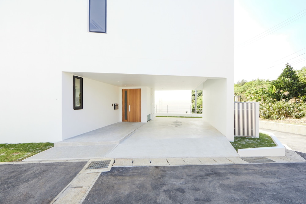 E-HORIZON RESORT PREMIUM 瀬底B 那覇