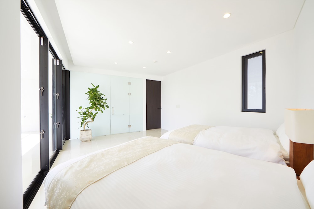 E-HORIZON RESORT PREMIUM 瀬底B 那覇