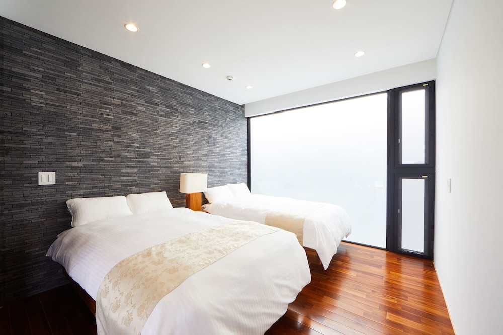 E-HORIZON RESORT PREMIUM 瀬底B 那覇