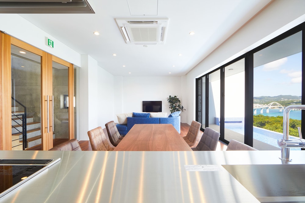 E-HORIZON RESORT PREMIUM 瀬底D 那覇