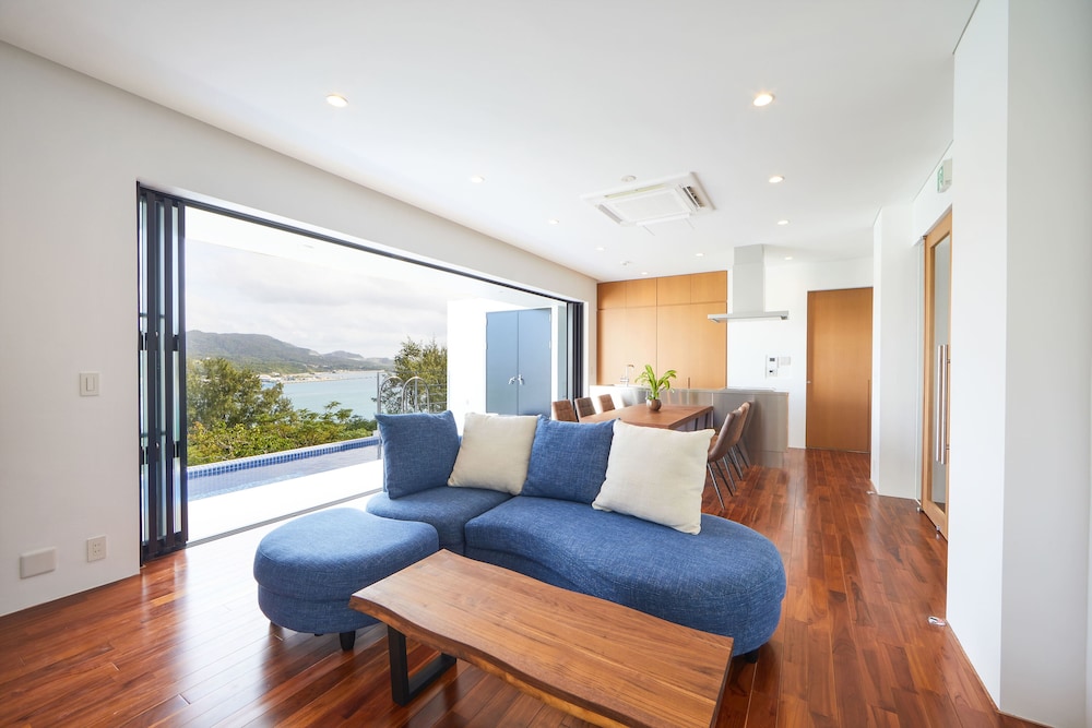E-HORIZON RESORT PREMIUM 瀬底D 那覇