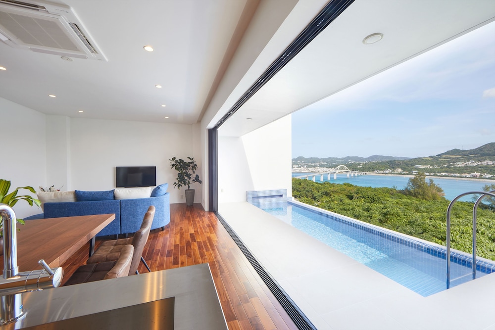 E-HORIZON RESORT PREMIUM 瀬底D 那覇
