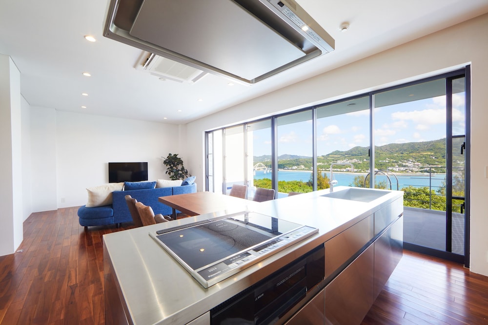 E-HORIZON RESORT PREMIUM 瀬底D 那覇
