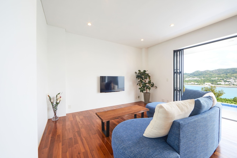 E-HORIZON RESORT PREMIUM 瀬底D 那覇