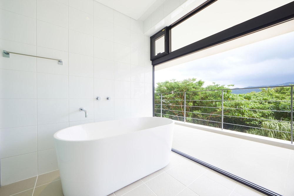 E-HORIZON RESORT PREMIUM 瀬底D 那覇