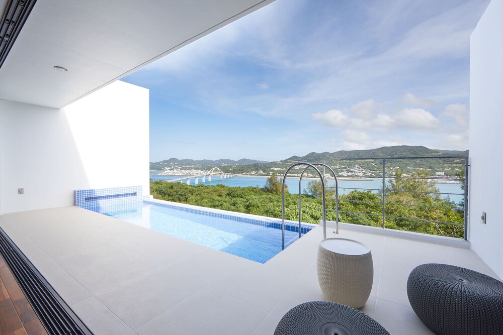 E-HORIZON RESORT PREMIUM 瀬底D 那覇