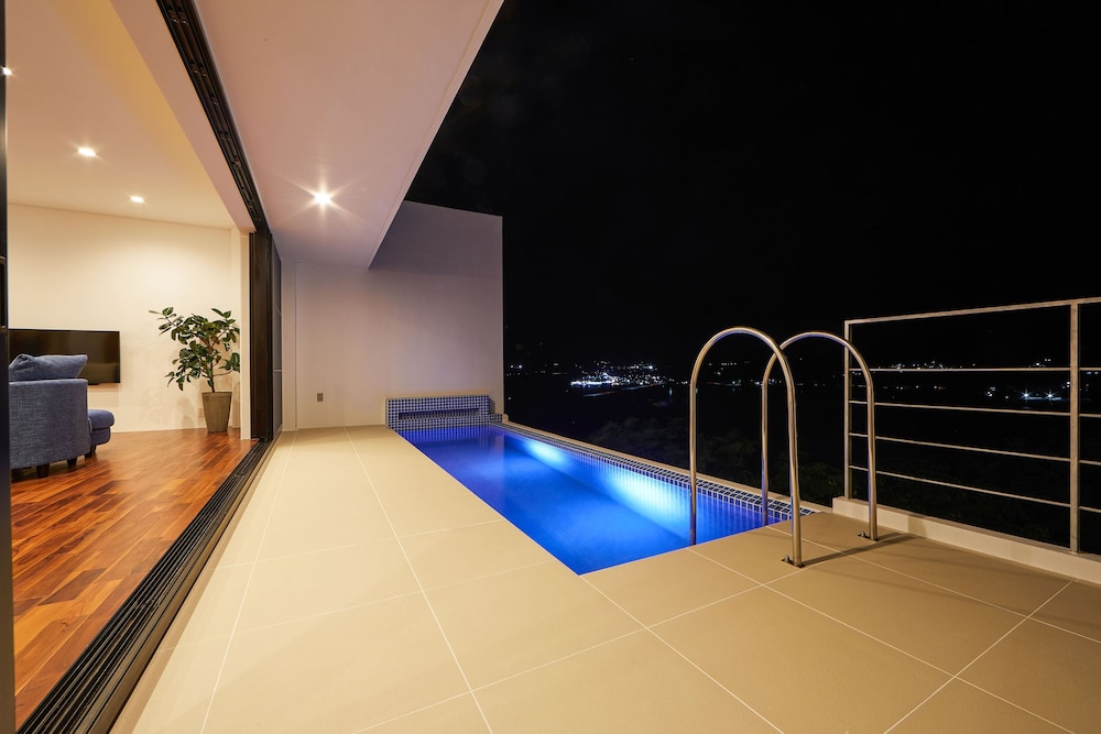 E-HORIZON RESORT PREMIUM 瀬底D 那覇