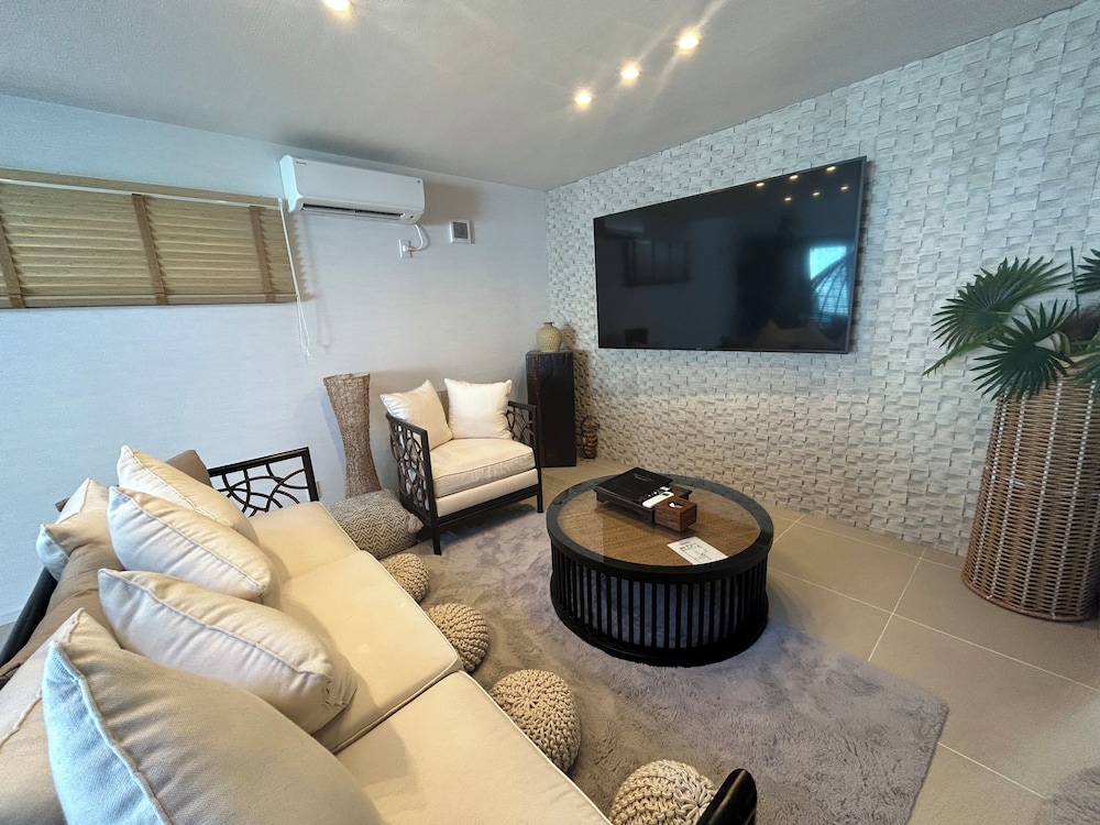 REVIERA RESORT VILLA 那覇